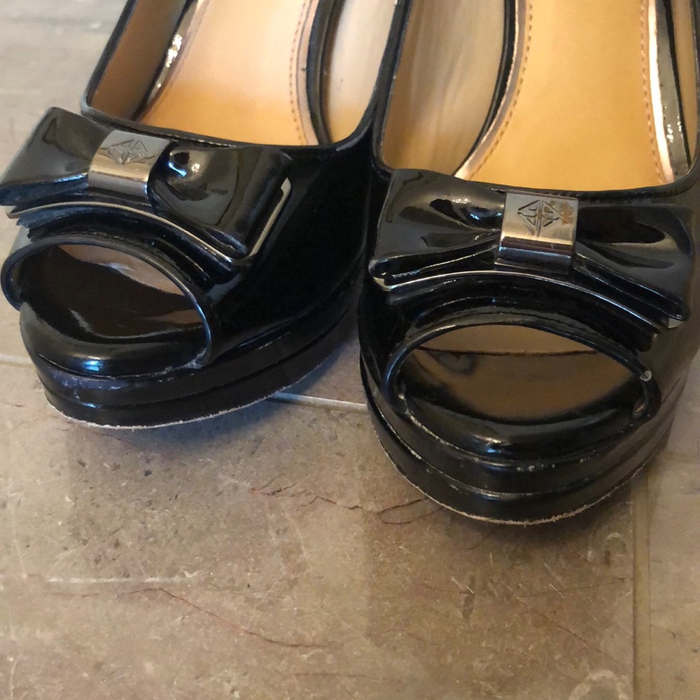 Antionio Melani Heels - Picture 3 of 8